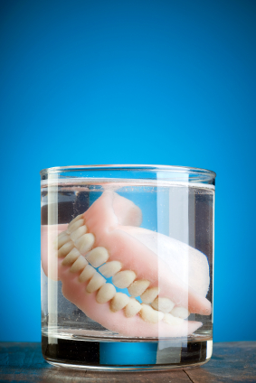 Advantages of wearing permanent dentures
